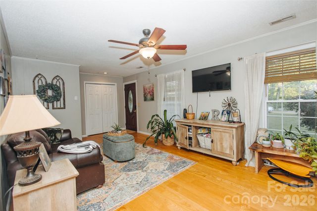 341 Bond Street, Marion, NC 28752