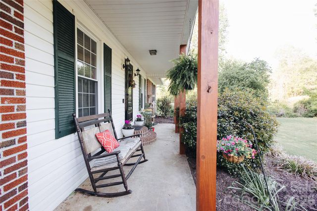 341 Bond Street, Marion, NC 28752