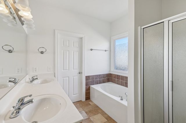 288 Augusta Ave, Pleasant View, TN 37146