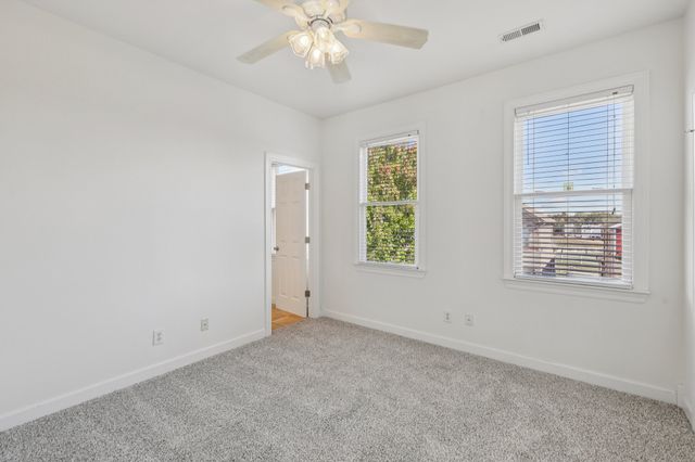 288 Augusta Ave, Pleasant View, TN 37146