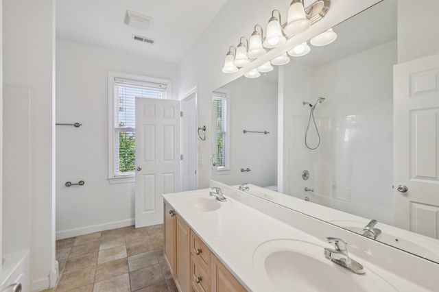 288 Augusta Ave, Pleasant View, TN 37146