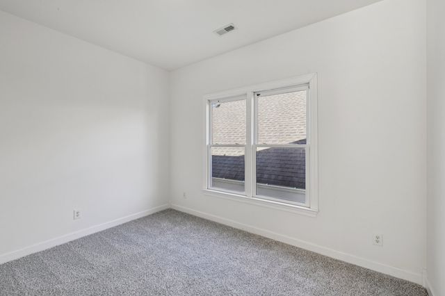 288 Augusta Ave, Pleasant View, TN 37146