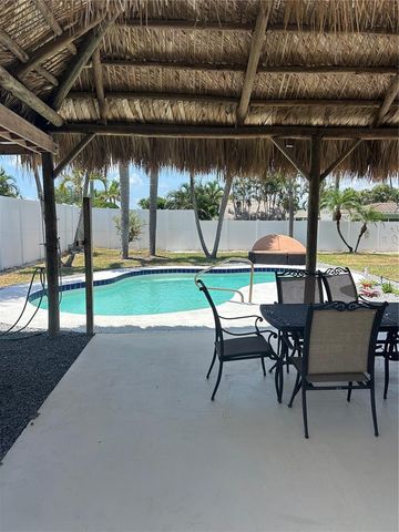 855 BOCA CIEGA ISLE DRIVE, St Pete Beach, FL 33706