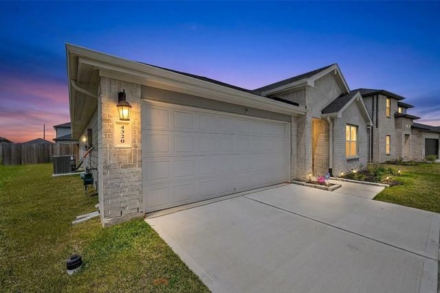 4320 Rustling Aspen Drive, Rosenberg, TX 77469