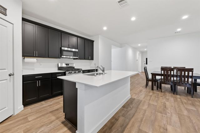 4320 Rustling Aspen Drive, Rosenberg, TX 77469