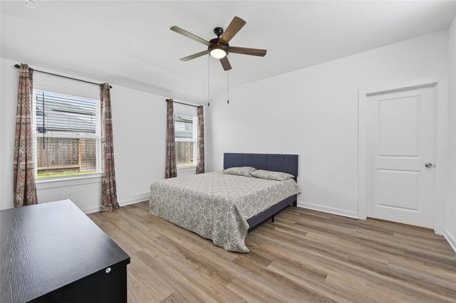 4320 Rustling Aspen Drive, Rosenberg, TX 77469