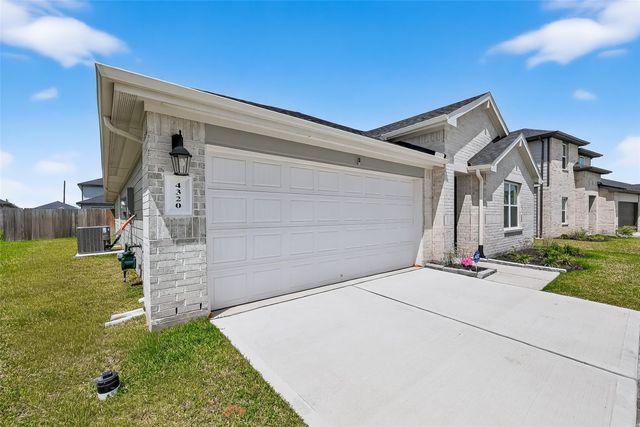 4320 Rustling Aspen Drive, Rosenberg, TX 77469