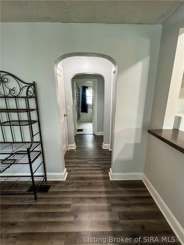 1672 Garretson Lane, New Albany, IN 47150