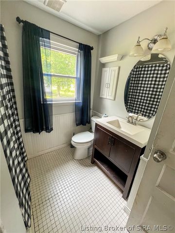 1672 Garretson Lane, New Albany, IN 47150