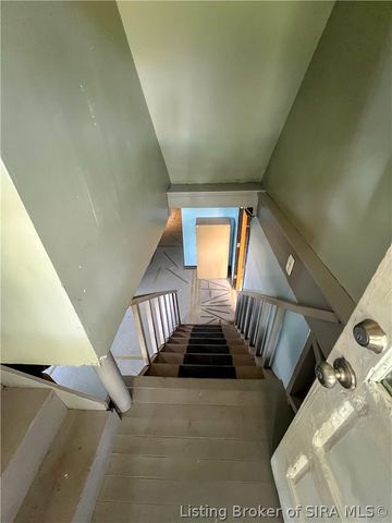 1672 Garretson Lane, New Albany, IN 47150