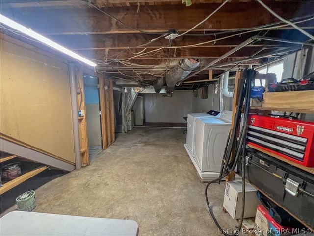 1672 Garretson Lane, New Albany, IN 47150