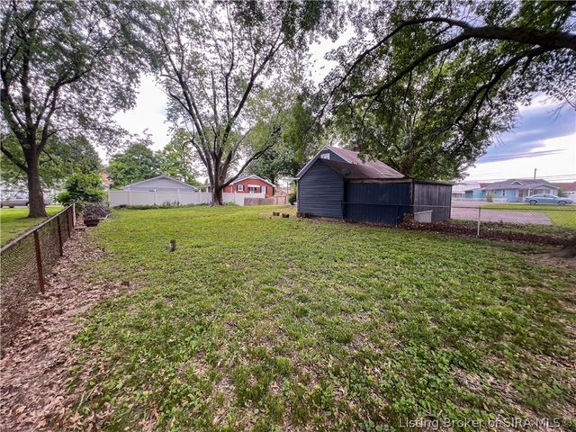 1672 Garretson Lane, New Albany, IN 47150