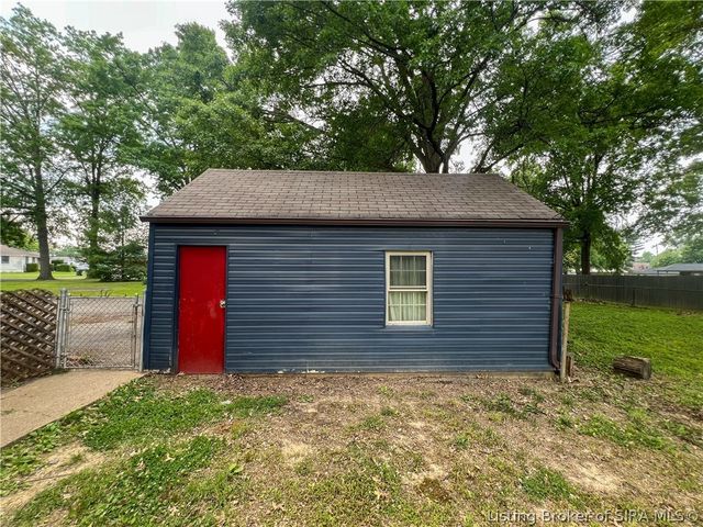 1672 Garretson Lane, New Albany, IN 47150