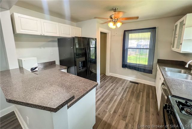 1672 Garretson Lane, New Albany, IN 47150