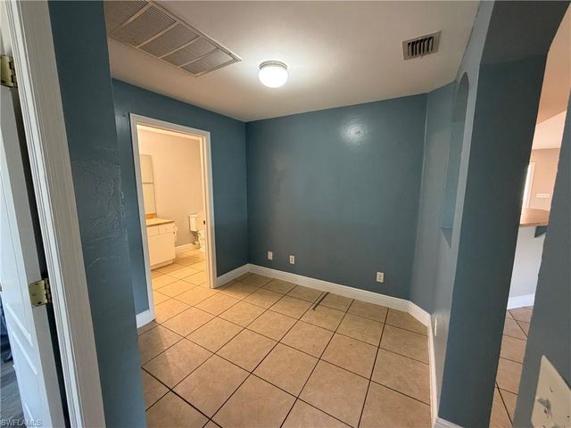 2325 NW 25th TER, Cape Coral, FL 33993