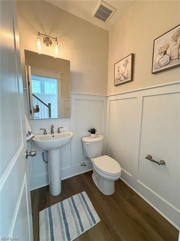 1348 Narrow WAY, Virginia Beach, VA 23451