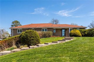 16 Schenk Terrace, O'hara, PA 15215