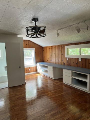 1503 Macvicar Avenue, Topeka, KS 6660