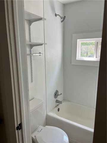 1503 Macvicar Avenue, Topeka, KS 6660