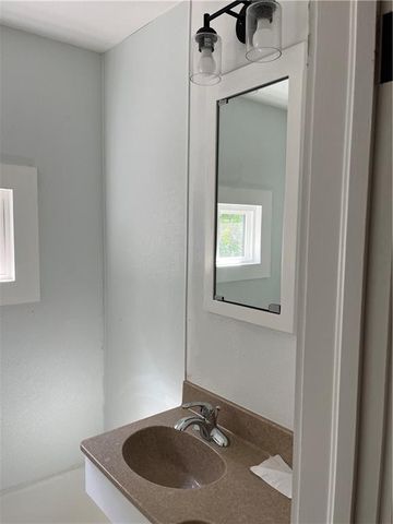 1503 Macvicar Avenue, Topeka, KS 6660