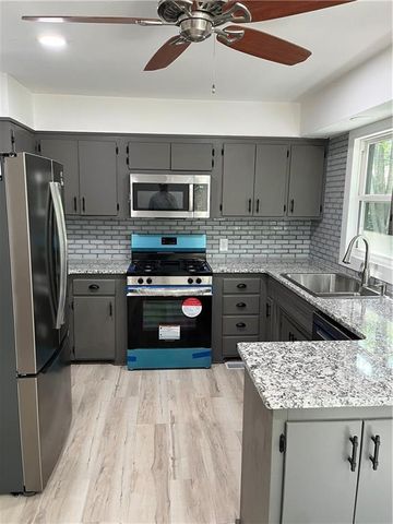 1503 Macvicar Avenue, Topeka, KS 6660