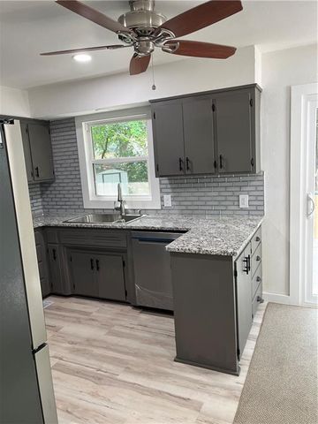 1503 Macvicar Avenue, Topeka, KS 6660