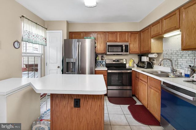 8602 WALCOTT CT, Manassas, VA 20111