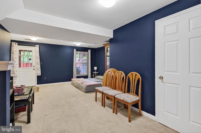 8602 WALCOTT CT, Manassas, VA 20111
