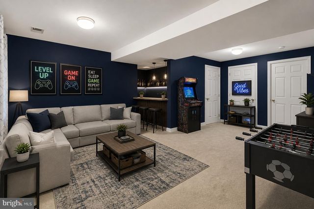 8602 WALCOTT CT, Manassas, VA 20111