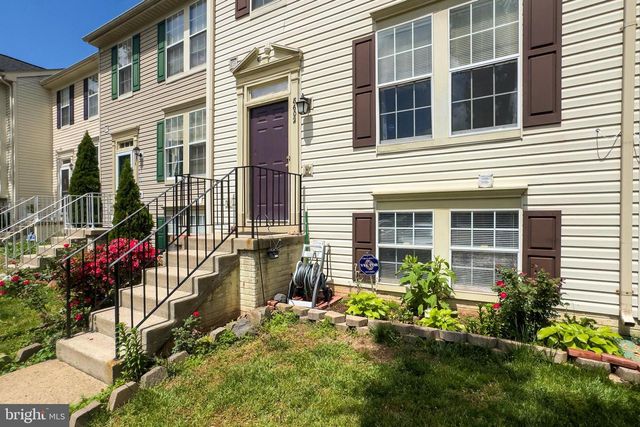 8602 WALCOTT CT, Manassas, VA 20111