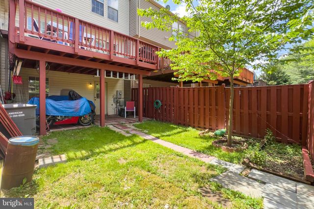 8602 WALCOTT CT, Manassas, VA 20111