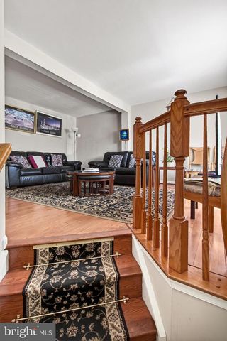 8602 WALCOTT CT, Manassas, VA 20111