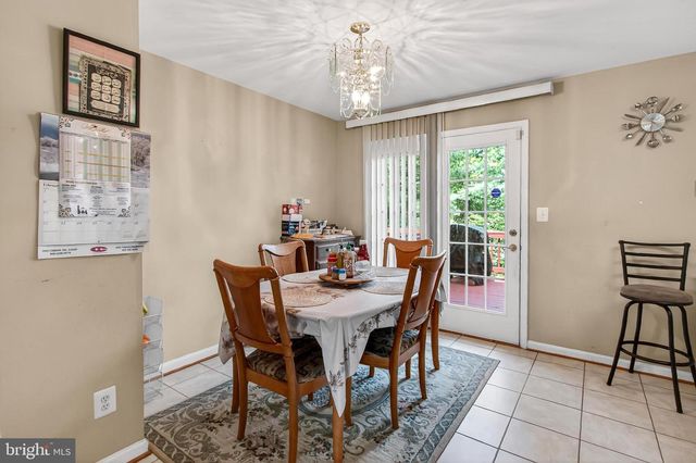 8602 WALCOTT CT, Manassas, VA 20111