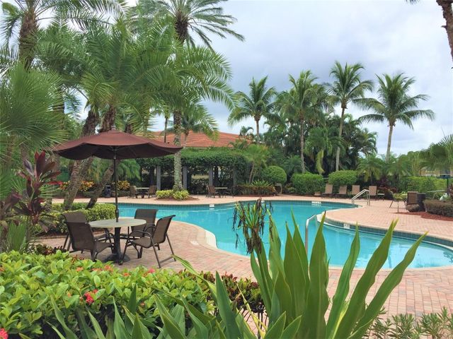 15065 Michelangelo Boulevard 202, Delray Beach, FL 33446