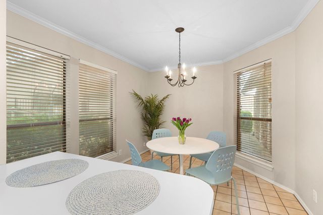 6210 Turkey HOLW, Austin, TX 78750