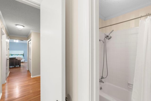 6210 Turkey HOLW, Austin, TX 78750