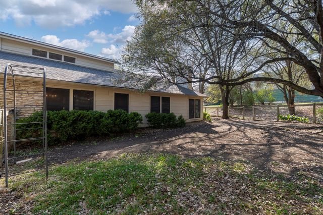 6210 Turkey HOLW, Austin, TX 78750