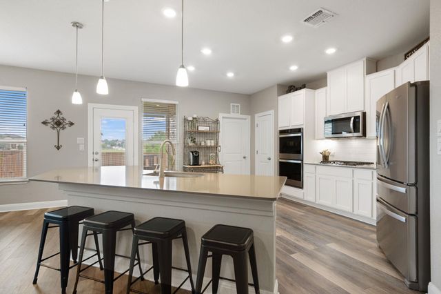 1241 Backcountry DR, Leander, TX 78641