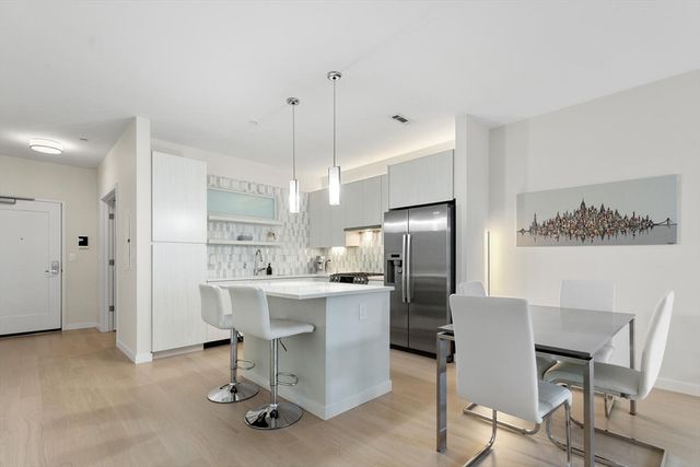 45 W 3rd St 314, Boston, MA 02127