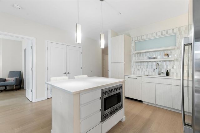 45 W 3rd St 314, Boston, MA 02127