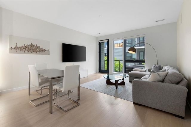 45 W 3rd St 314, Boston, MA 02127