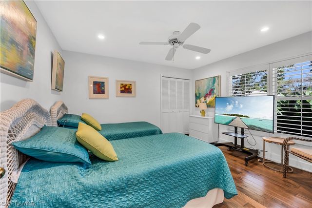 183 Edgemere WAY S, Naples, FL 34105