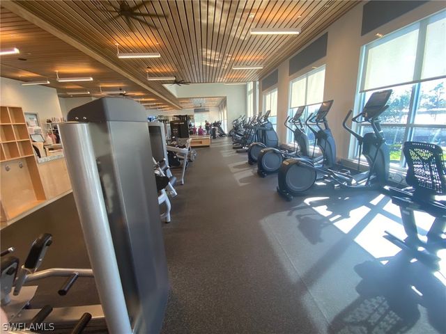 183 Edgemere WAY S, Naples, FL 34105