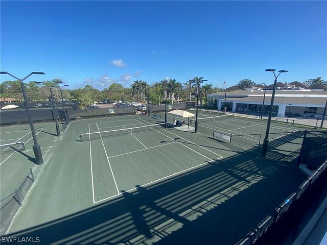 183 Edgemere WAY S, Naples, FL 34105