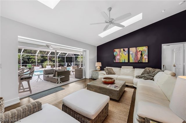 183 Edgemere WAY S, Naples, FL 34105