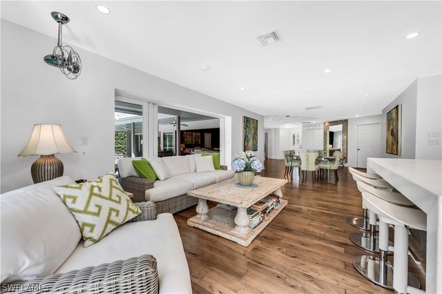 183 Edgemere WAY S, Naples, FL 34105