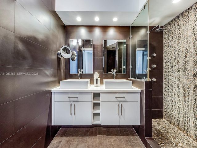 1330 West Ave 1701, Miami Beach, FL 33139