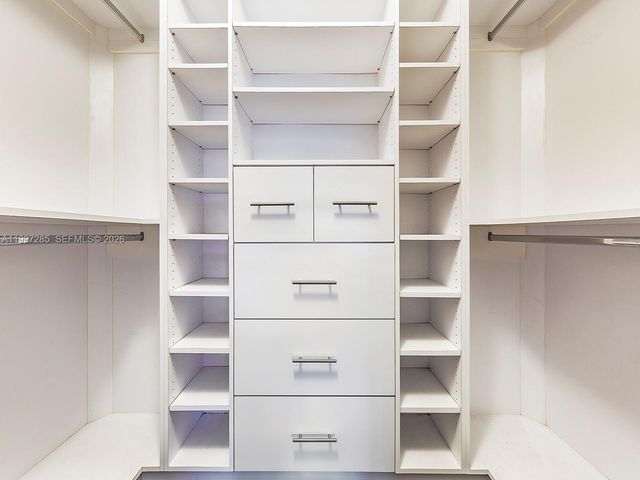 1330 West Ave 1701, Miami Beach, FL 33139