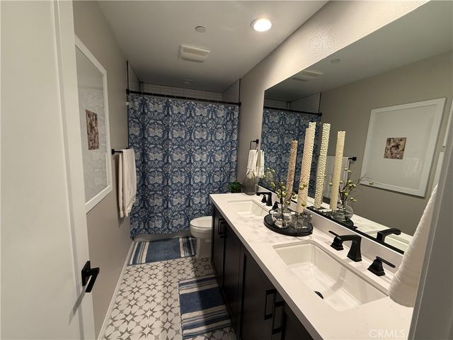 11766 Olivine Rd, Victorville, CA 92392