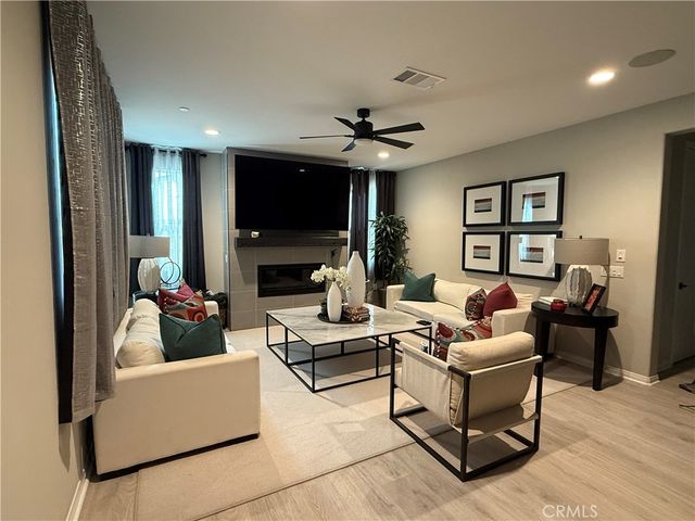 11766 Olivine Rd, Victorville, CA 92392